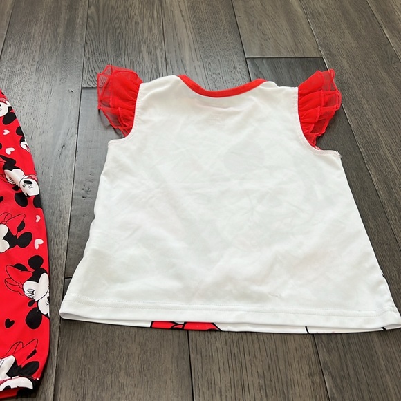 Toddler girl Mickey and Minnie short sleeve pajama set with ruffled cap sleeves - Picture 9 of 11